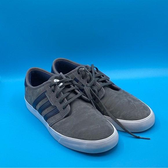 Adidas Seeley Gray - Picture 4 of 4